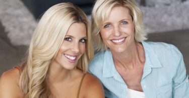 women looks younger